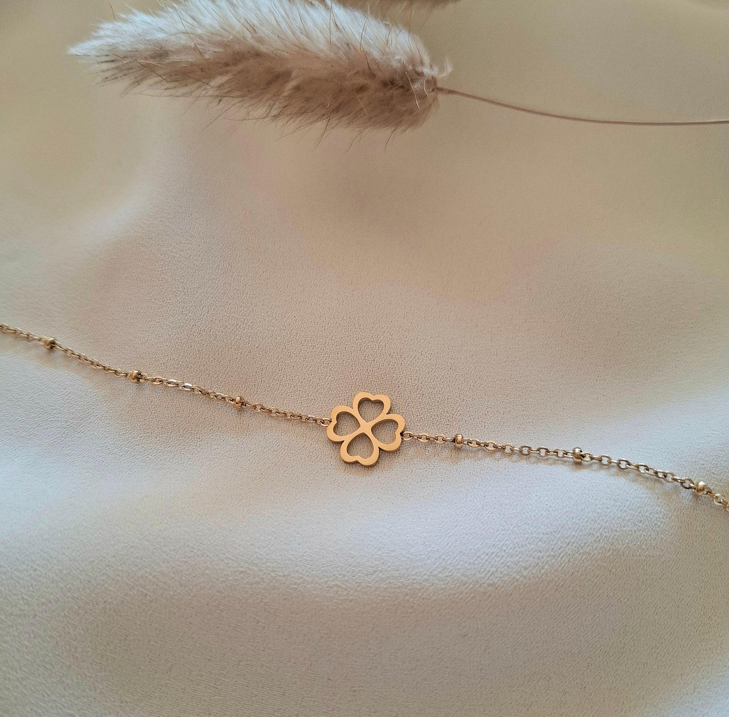 Isis, bracelet trèfle - Larivieradoree