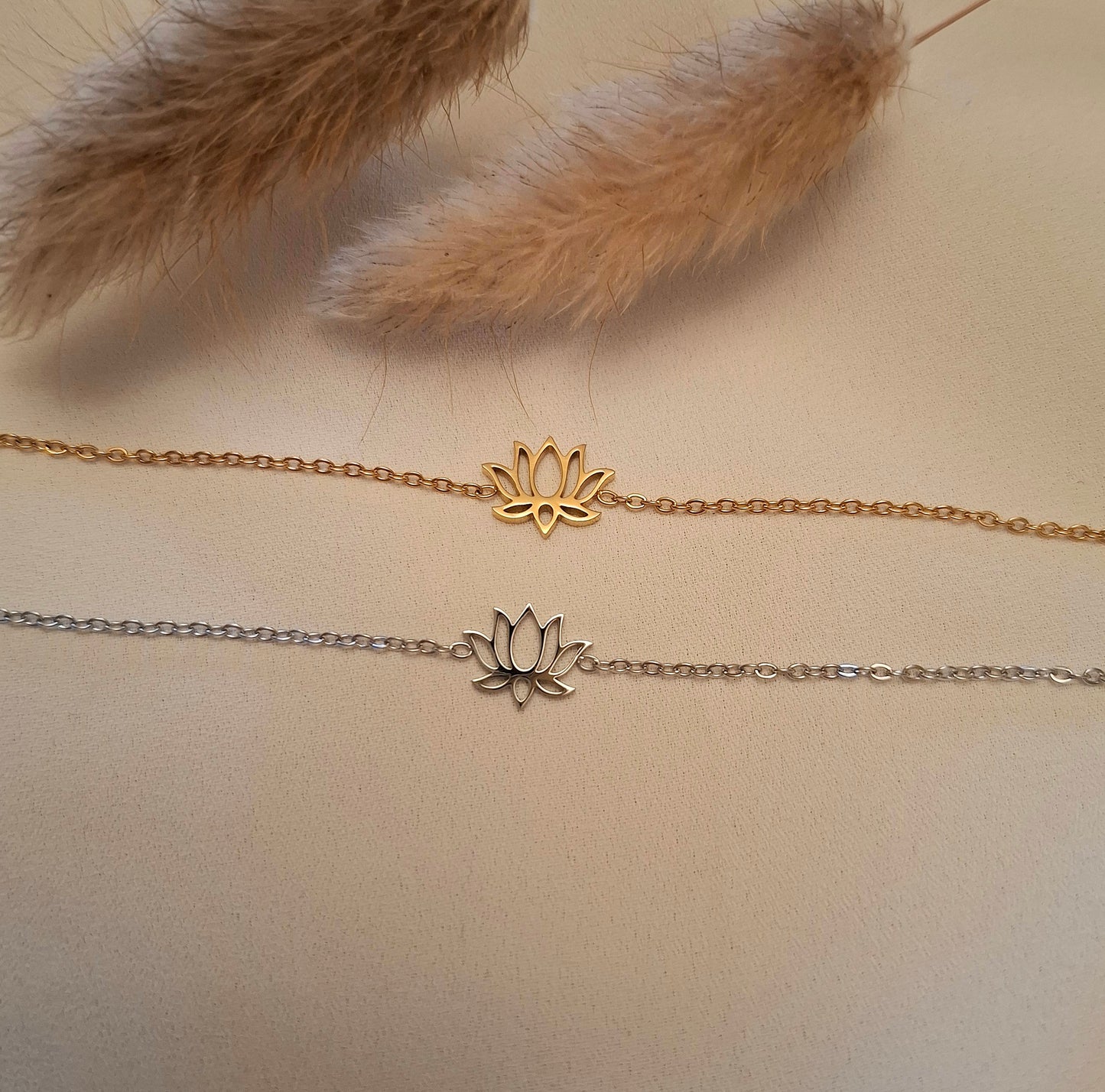 Azalée, bracelet fleur de lotus