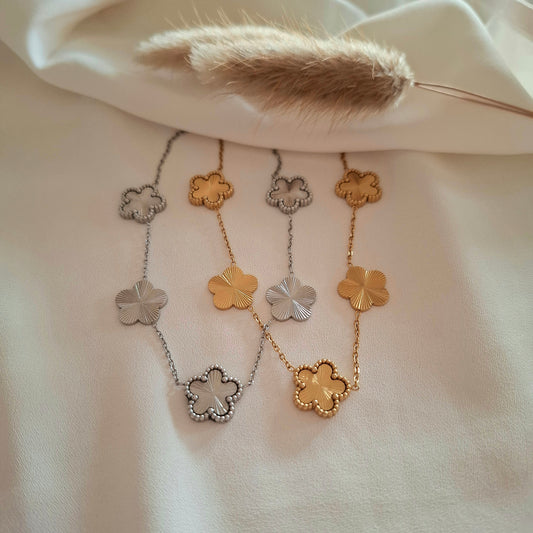 Sarah/Collier fleurs - Larivieradoree 