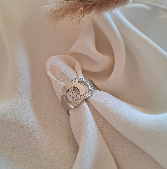 Elena, bague menottes et strass